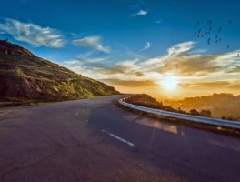 哈尔滨东站怎么走，哈尔滨东站怎么走到601路公交车