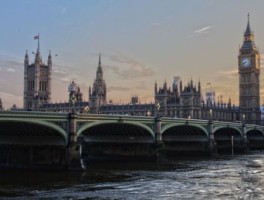 西安旅游这些美食你都尝过了吗英语翻译(西安旅游英语翻译各种传统美食)